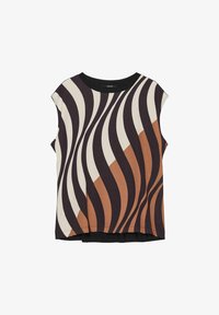 Unselected, brown hazel