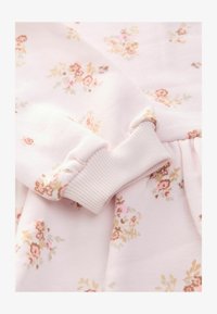 Unausgewählt, cream floral