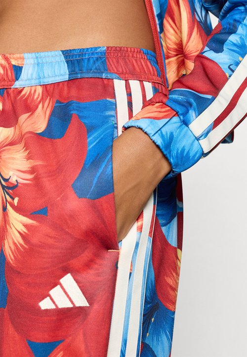adidas X FARM RIO HOUSE OF TIRO TRACK - Tracksuit bottoms - light blue/tactile red/cream white — foto 7