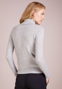 pure cashmere TURTLENECK - Camisola - light grey