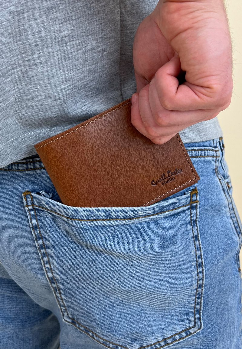 Gusti Leder JÖRG - Wallet - haselnuss