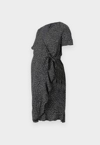 Juoda suknelė su baltais taškeliais, trumpomis rankovėmis, dirželis juosmens srityje ir plazdanti tekstūra. Pusilgi sijonas.