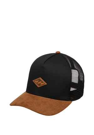 Casquette noire avec une visière en daim marron, un dos en mesh et un logo orange embossé à l'avant. Présente une forme structurée et des détails de couture.