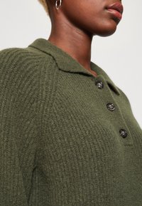 Monki Trui - dark green