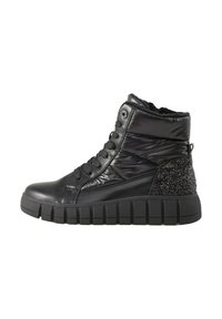 Zapatillas altas negras con parte superior de cuero brillante, cuello acolchado y acento de purpurina texturizada en el talón; cuentan con una suela de goma gruesa.