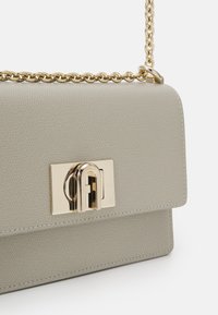 Furla MINI CROSSBODY - Mala a tiracolo - marmo
