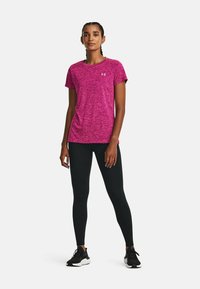 Under Armour TECH TWIST - T-Shirt basic - mystic magenta