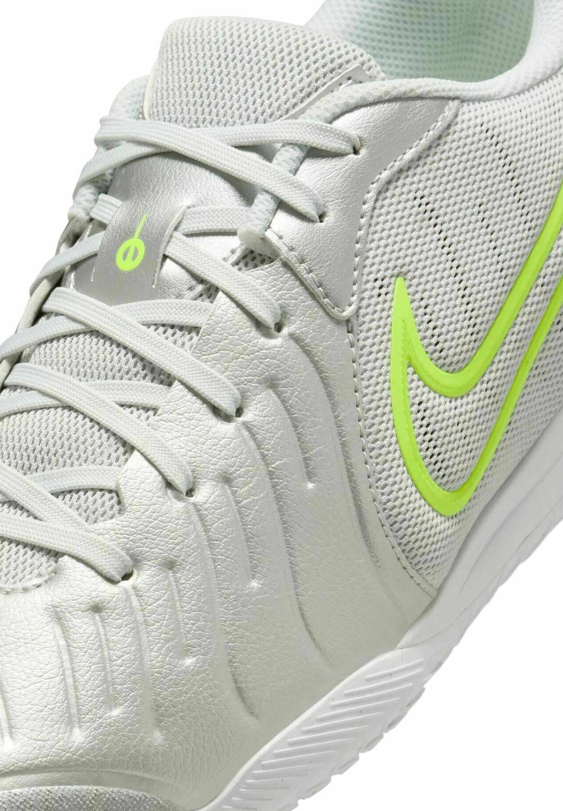 nike lunar tiempo legend