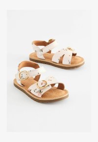 Izbrano, white floral