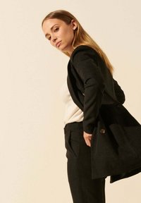 BENOA REGINE - Manteau court - noir