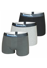 Drei Paare Herren-Boxershorts in Dunkelgrau, Hellgrau und Schwarz, mit einem blauen "Bench."-Logo auf dem elastischen Bund.