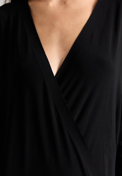 Norma Kamali DOLMAN WRAP GOWN SIDE SLIT - Gallakjole - black