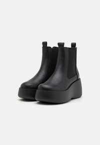 Even&Odd Botines con plataforma - black