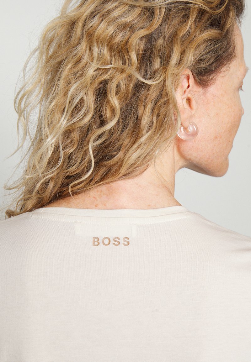 Damen T-Shirts | BOSS ECIRASA Langarmshirt soft cream/offwhite - EU61448 Damen T-Shirts | BOSS ECIRASA Langarmshirt soft cream/offwhite - EU61448
