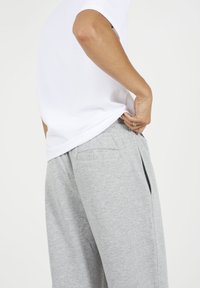 Brave Soul Trainingsbroek - light grey
