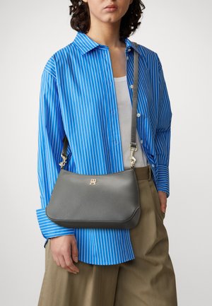 Tommy Hilfiger STAPLE CROSSOVER - Umhängetasche - grey line
