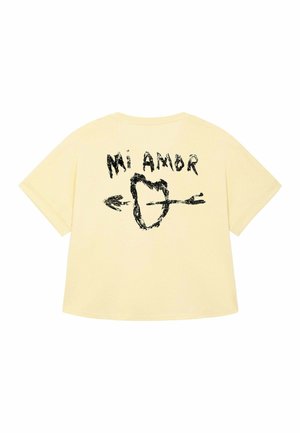 MI AMOR BACK PRINT ROLLUP TEE OVERSIZED - Print T-shirt - butter