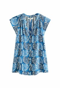 Sininen kuvioitu blusa, jossa on valkoinen simpukkadesign, hihattomat hihat, nappikiinnitys ja rento istuvuus. Valmistettu kevyestä kankaasta.