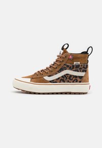 Selecionado, light brown