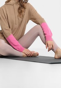 Filippa K Bluza z kapturem