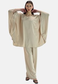 Niet geselecteerd, beige