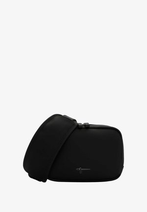 Bolso cruzado negro hecho de material suave, con forma rectangular, correa ajustable y un detalle de logo minimalista.