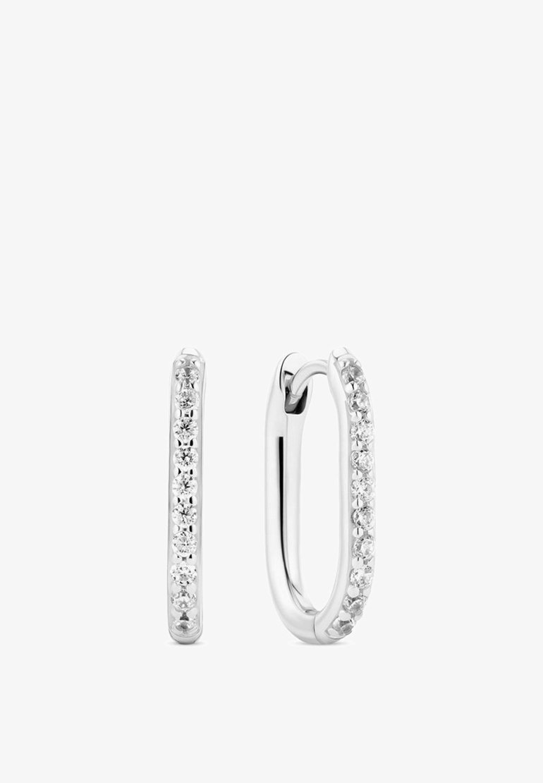 Sök silverörhängen med en rad små, klara kristaller längs framkanten; slät, rundad form med en polerad yta.