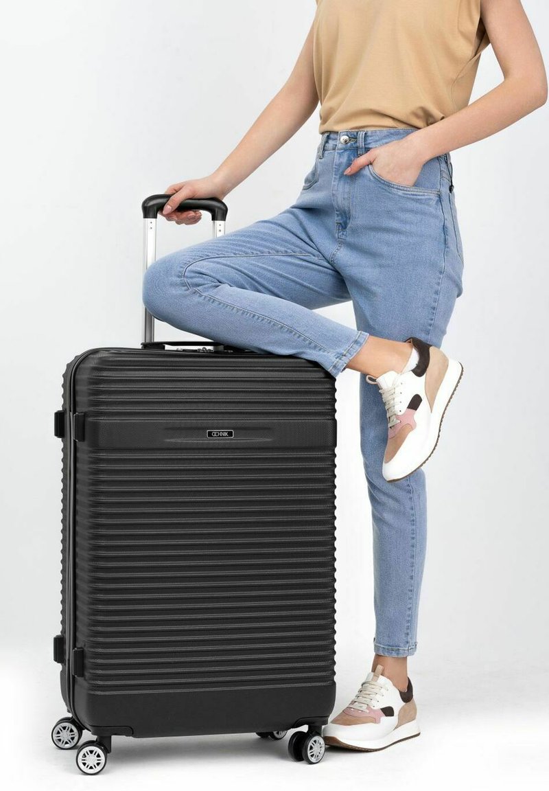 OCHNIK UNISEX czarny