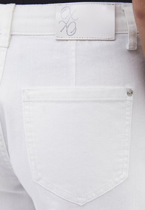 OXXO, OXXO CUT DETAILED BARREL LEG PANTS - Pernera ancha - white denim