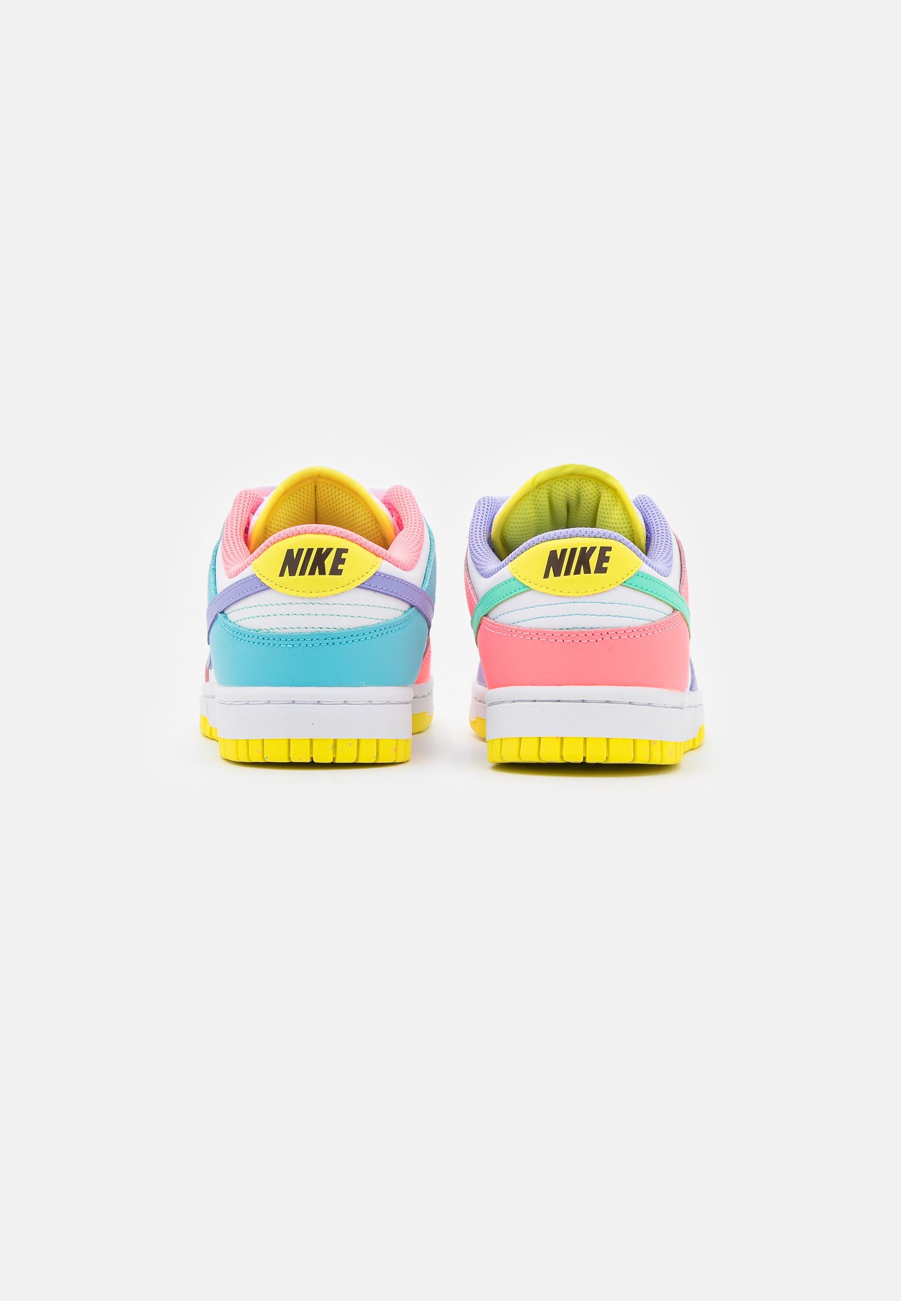 Nike Sportswear DUNK SE 2 - Sneakers - white/green glow/sunset pulse/lagoon  pulse/light voltage yellow/purple pulse/vit - Zalando.se