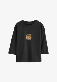 Unselected, black tiger