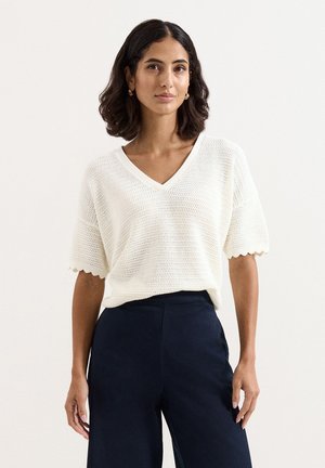 Phase Eight, PHASE EIGHT JUMPER AMIRA - Camiseta básica - ivory