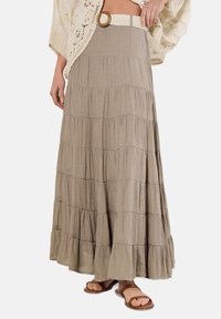 Apricot TIERED - A-Linien-Rock - stone