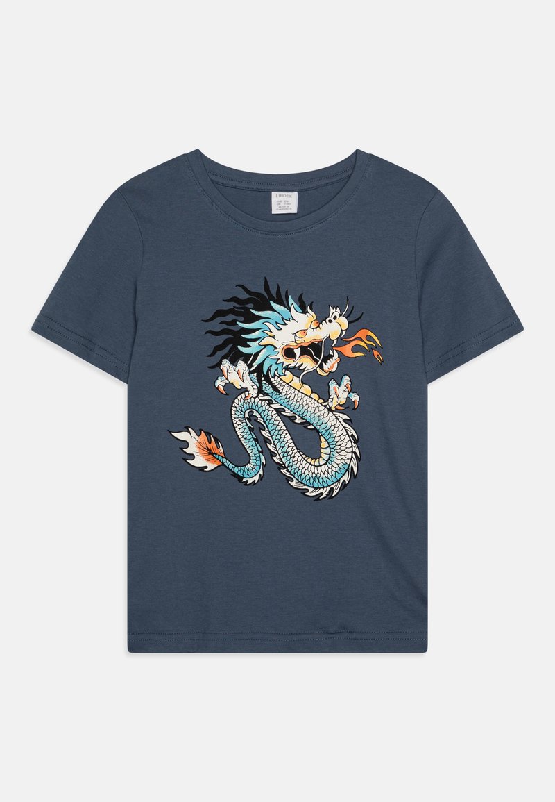 Blauwe katoenen t-shirt met een kleurraf dragon graphic met vlammen, gedetailleerde schubben en een uniek zwervend ontwerp. Korte mouwen en ronde hals.