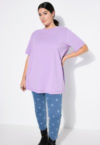 Studio Untold LONGLINE - Jednoduché tričko - lilac