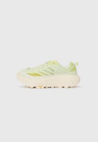 MAFATE THREE2 GRID UNISEX - Trainers - truffle salt/sour lemon