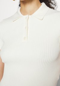 HUGO Polotričko - white