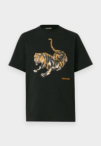 TIGER - Apdrukāts T-krekls - black