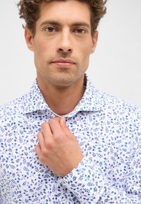 Eterna LINEN SHIRT - SLIM FIT - Overhemd - blau