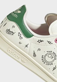 adidas Originals Tenisky - white