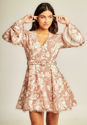 Vestido informal - rosa