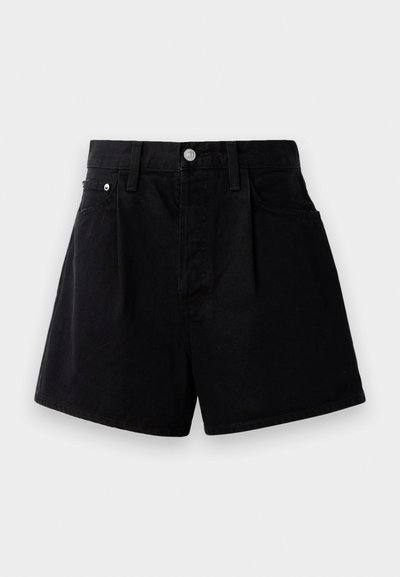 Shorts en denim noir à coupe droite, dotés d'une fermeture à bouton, de deux poches avant et d'un tissu doux et texturé.