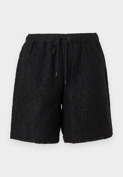 Μαύρα σορτς από δαντέλα με ελαστική μέση και μαύρο κορδόνι, με μοτίβο κοψίματος λουλουδιών σε όλο το ύφασμα.
