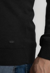 Petrol Industries - Sweter