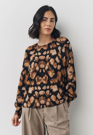 Next REGULAR FIT - CREW NECK - Bluse - animal print