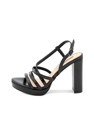 Sandali neri con tacco a stiletto, dotati di più cinturini incrociati, suola a piattaforma e un tacco quadrato robusto. Texture della pelle liscia e cinturino alla caviglia regolabile.