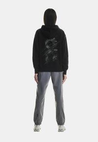 Valitud, black olive