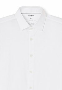 Weißes, supereng anliegendes Hemd aus dynamischem Flex-Jersey. Verfügt über einen klassischen Kragen und eine Knopfverschluss, mit einer glatten Textur und ohne Muster.