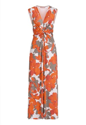 Ärmelloses langes Kleid mit V-Ausschnitt, Knotendetail in der Taille und großem orange-grauem Blumenprint auf weißem Hintergrund.