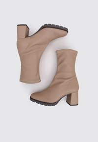 Sandra Fontán VALEN - Botines con plataforma - beige